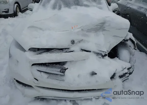 2018 Mercedes-Benz C 300 4Matic z USA, uszkodzony, nr VIN WDDWF4KB2JR345273